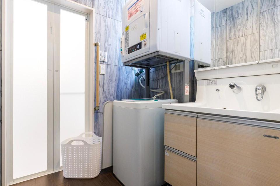 Apartment 青の洞窟まで車で3分完全プライベートの一棟貸駐車場無料の恩納海彩 Onna